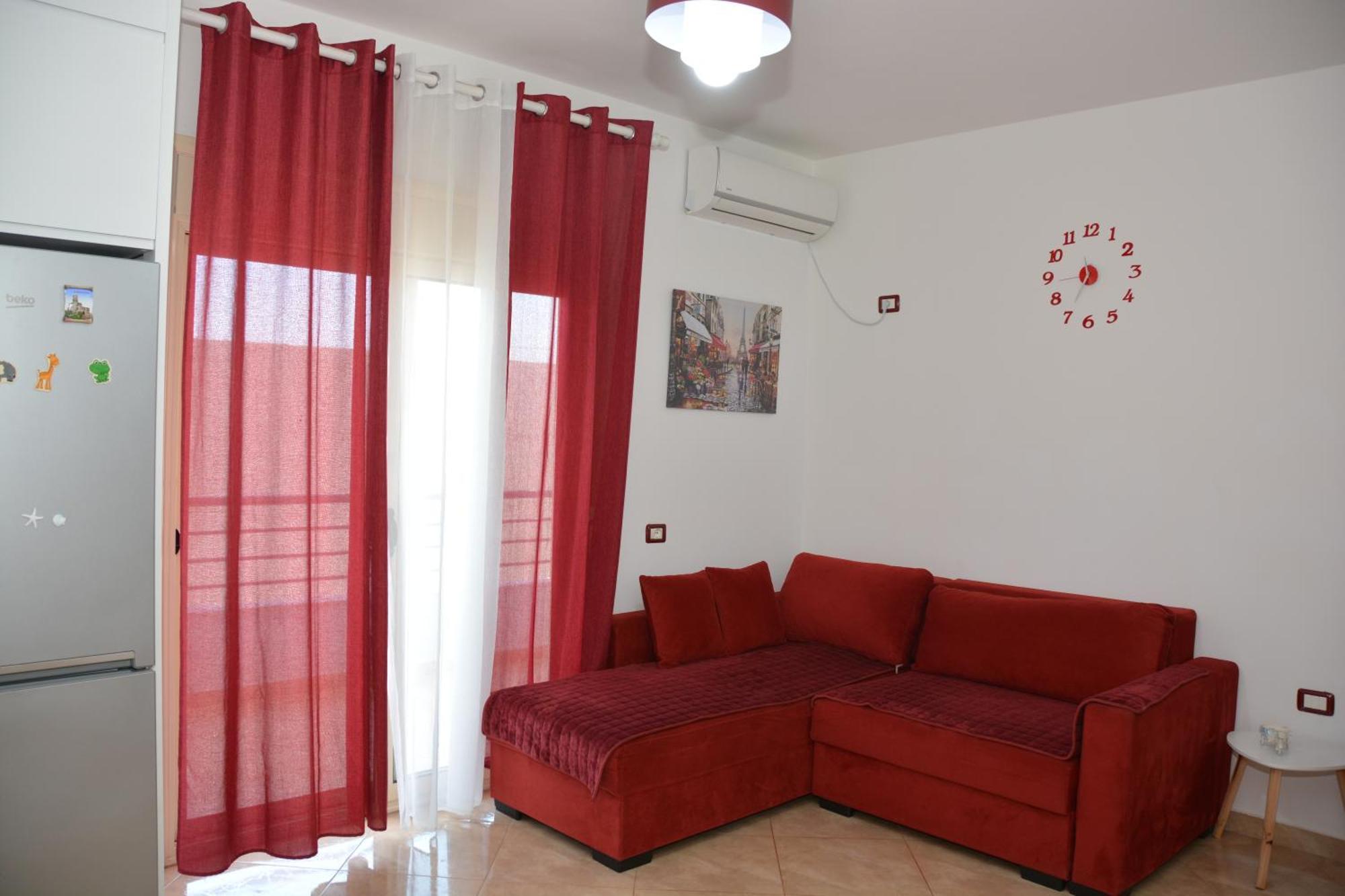 Esi Vlorë