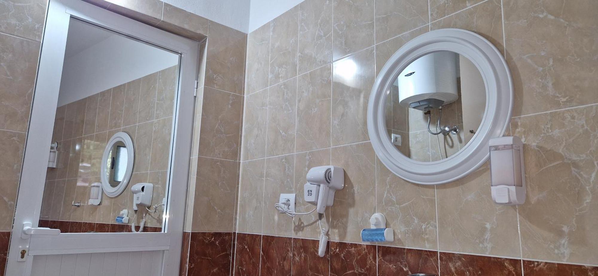 Apartament Esi